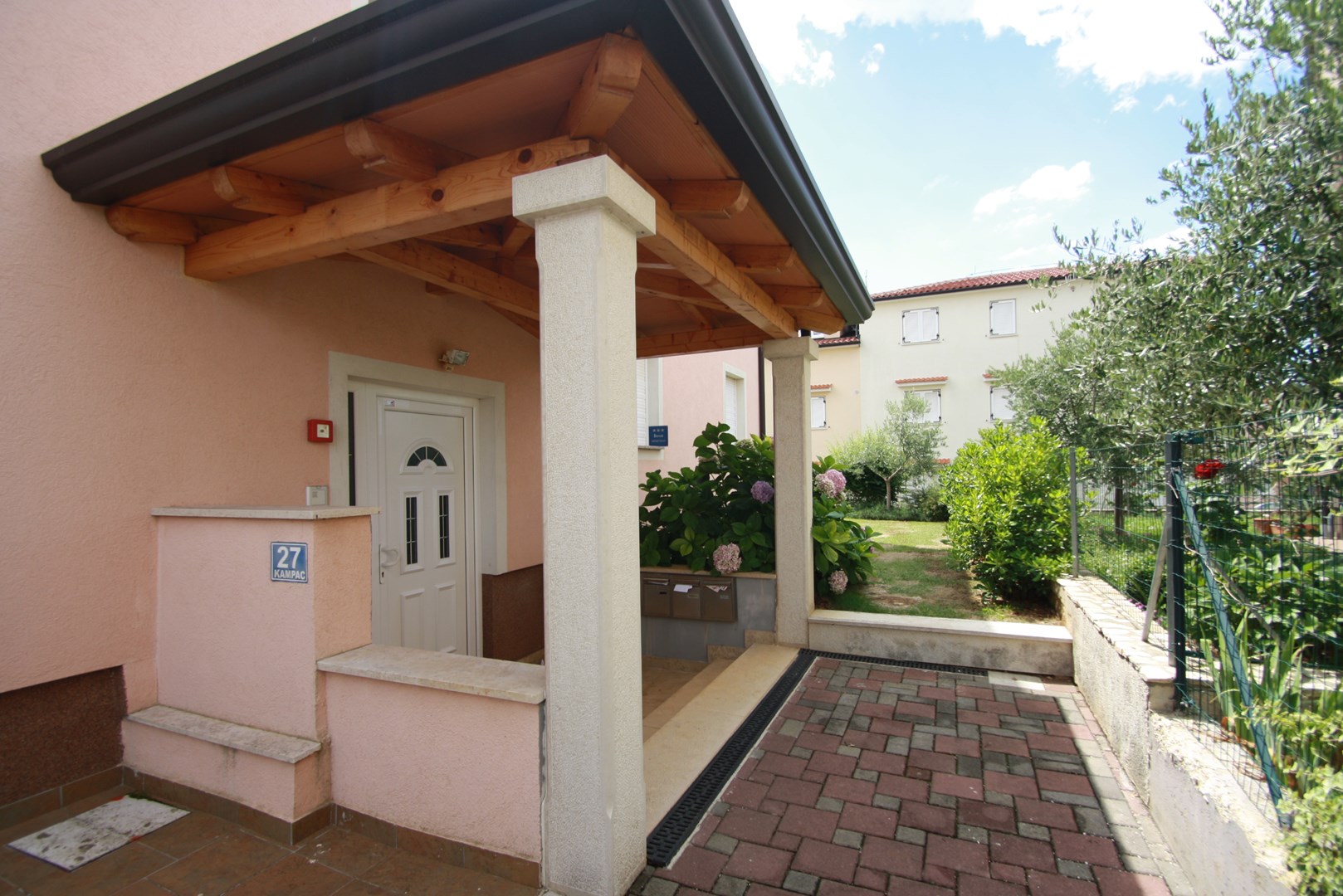 Apartment Mendikovic mit 2 Schlafzimmern und Terra   Porec