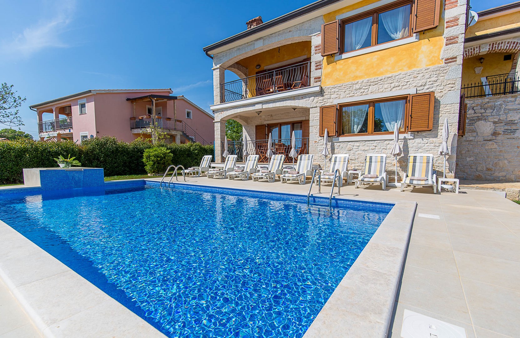 Villa Nevena mit Pool und Garten  in Istrien