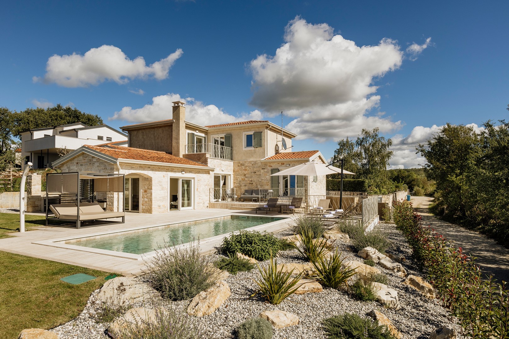 Villa Mila with private pool, BBQ and jacuzzi – slika 1