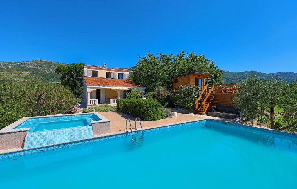 Voll ausgestattete Villa Marija in Kastela   Split Riviera