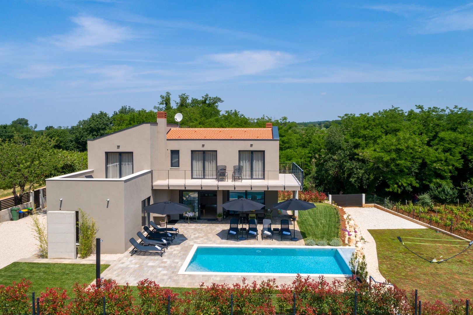 Villa Perlin with pool and BBQ near Poreč – slika 1