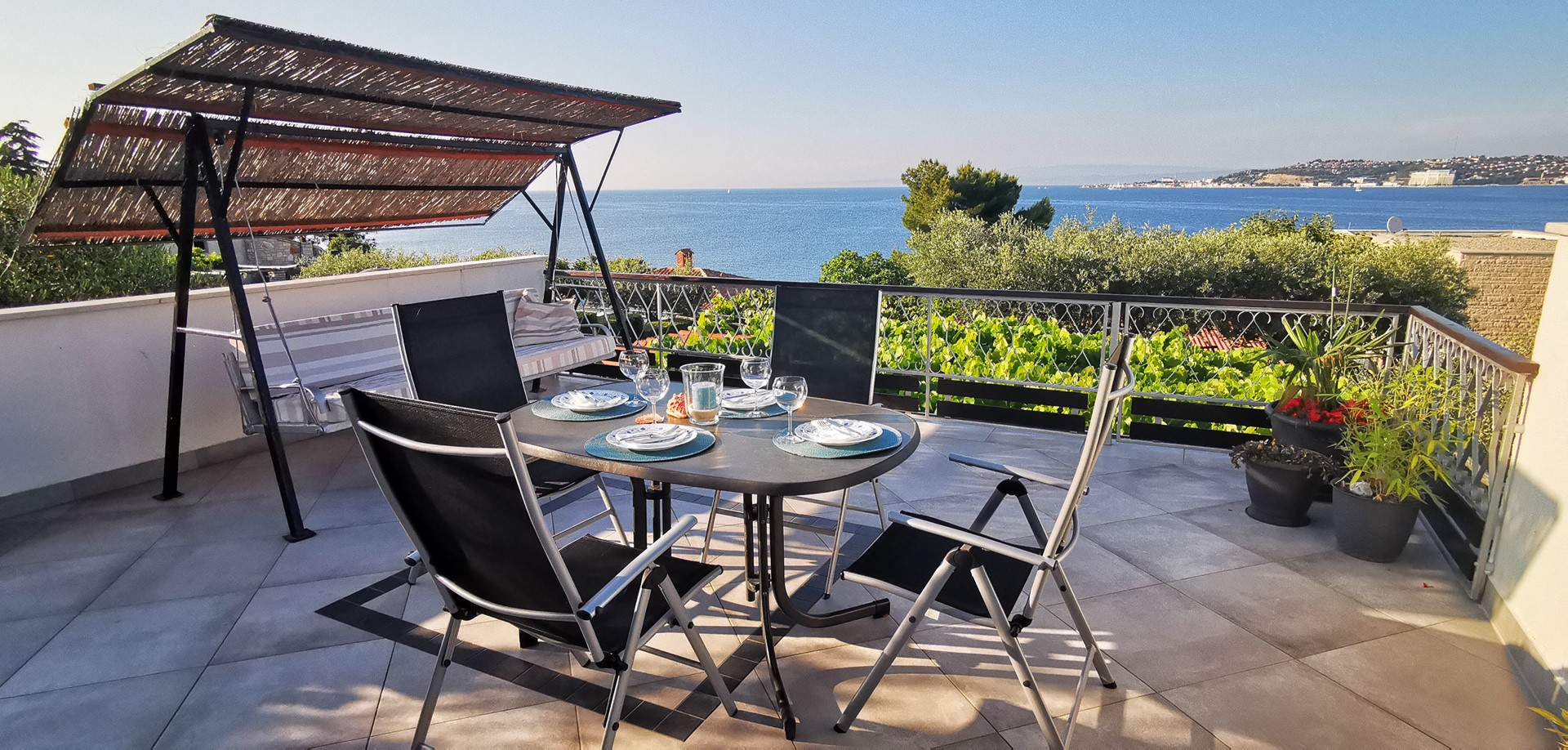 Apartment Karmen with sea view  in Kroatien