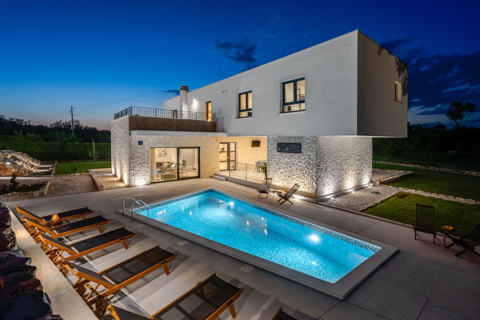 Moderne Villa M30 - privater beheizter Pool,3 Schl  in Dalmatien