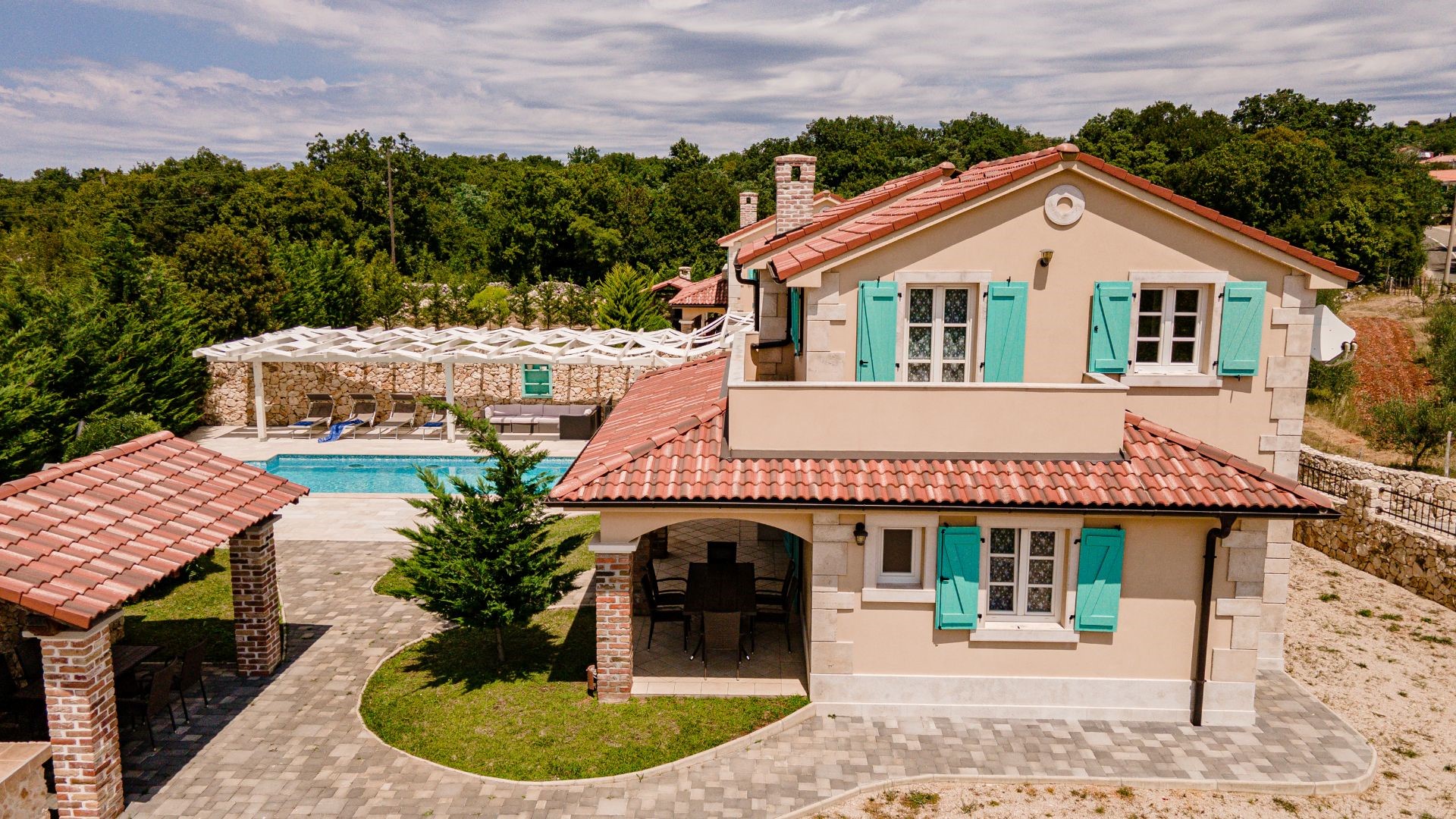 Ruhige Villa Kras**** mit Pool und großem Ga  in Kroatien