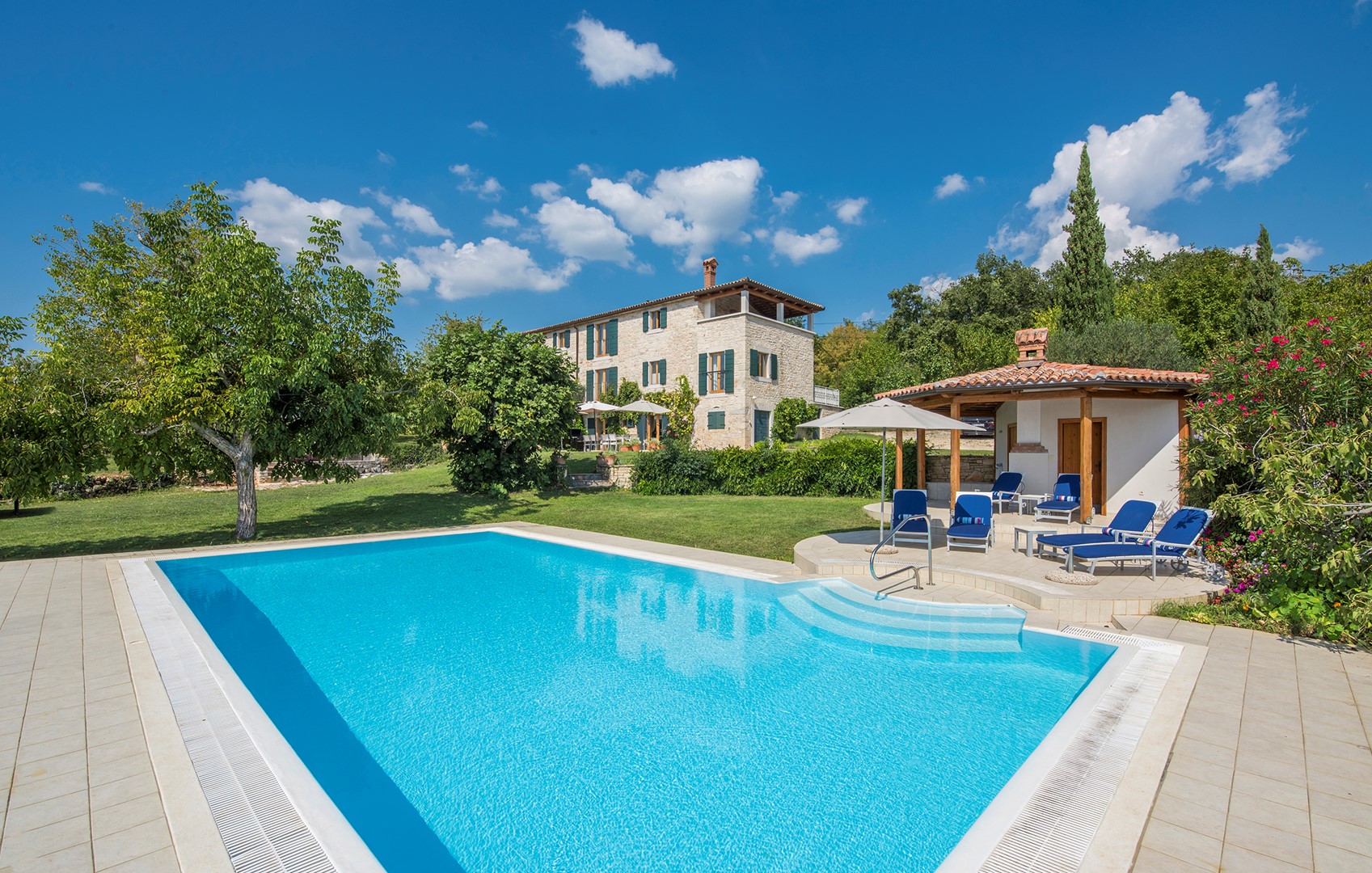 Villa Moncitta mit privatem Pool in Zentral-Istrie  in Europa