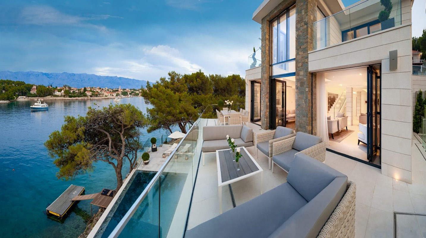 Luxusvilla Prestige Brac am Meer mit privatem behe   kroatische Inseln