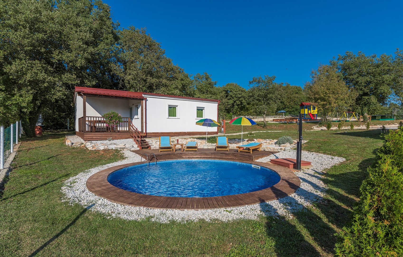 Ferienhaus mit privatem Pool Nr.9 im Ferienpark Je Ferienpark in Kroatien
