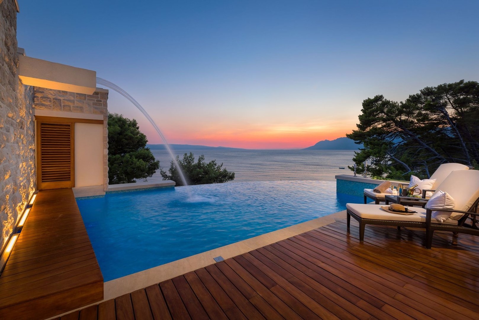 Alternativer Eigenschaftsname

Luxusvilla am Meer   in Dalmatien