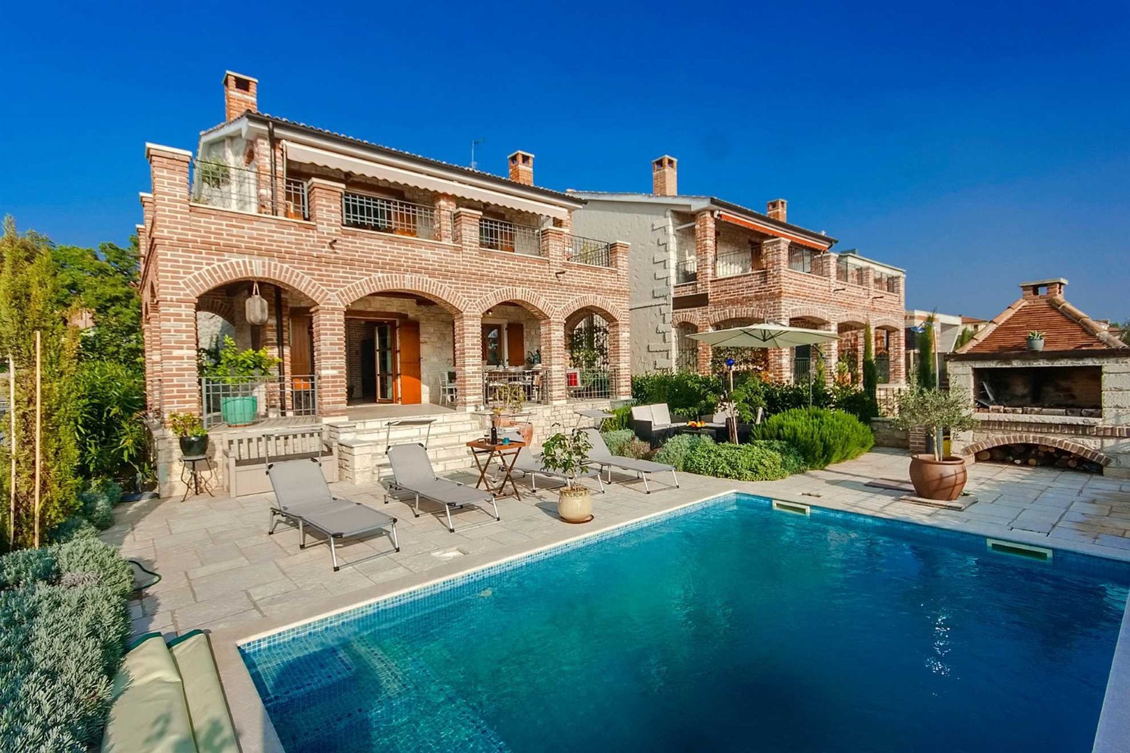 Villa Arta – slika 1