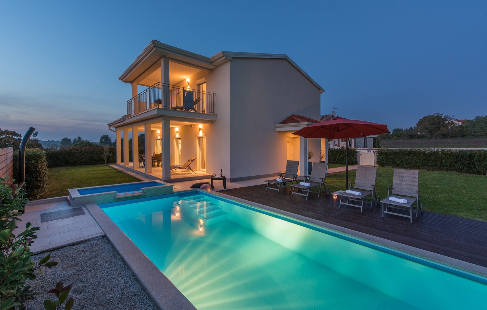 Moderne Villa Anita mit Pool in der Nähe von   