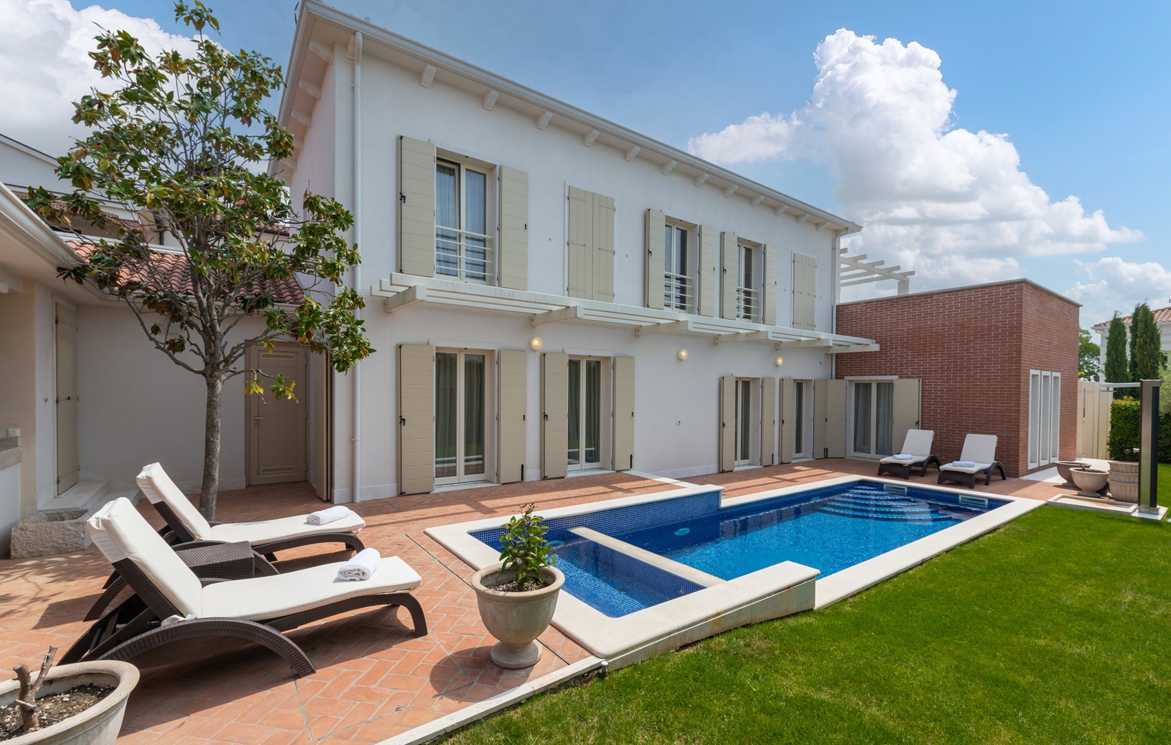 Villa Rafaelle with private pool near Poreč – slika 1