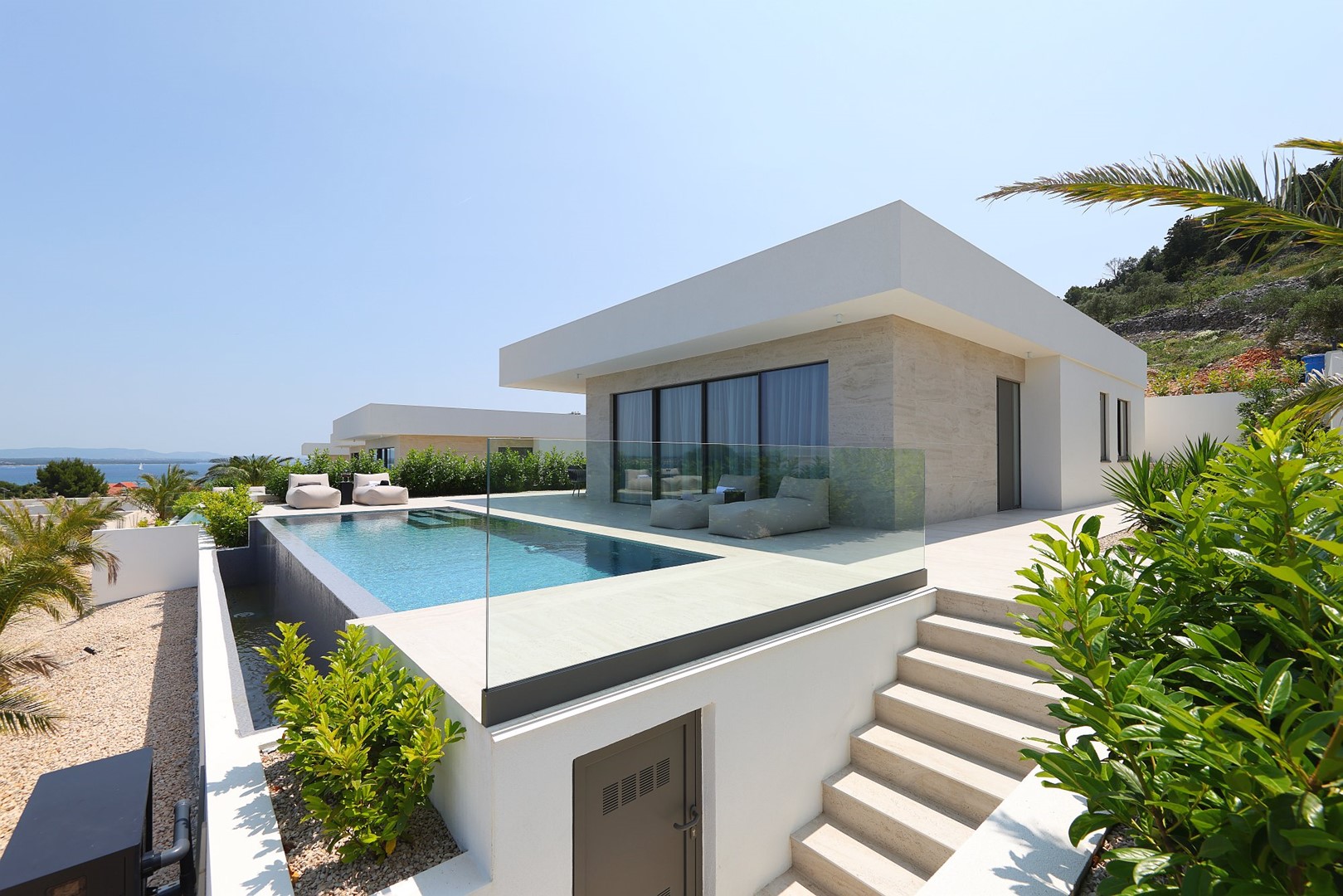Villa D5 with private pool 1 km from sea – slika 1
