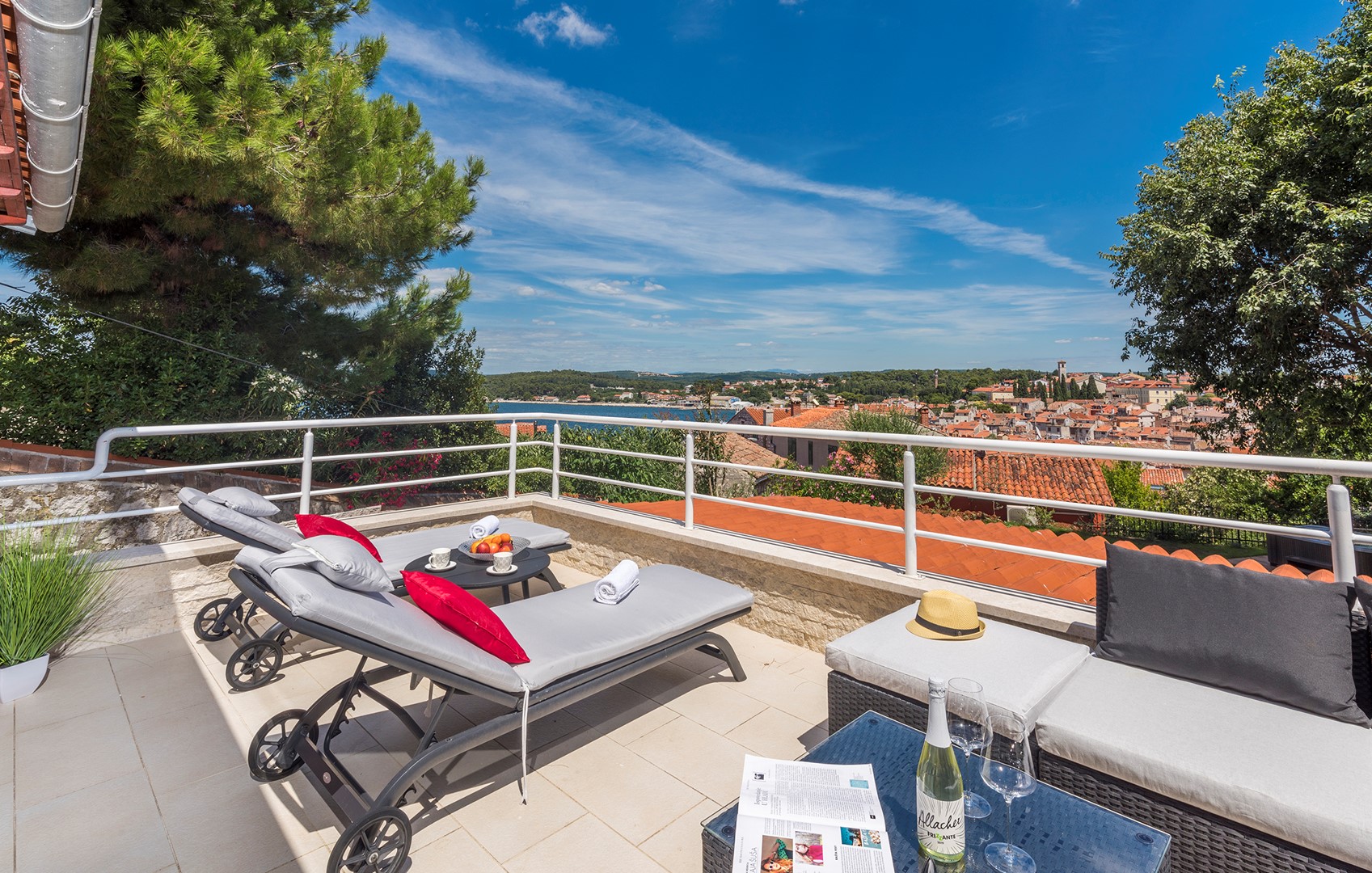 Deluxe Villa Royal with Sea View  in Kroatien