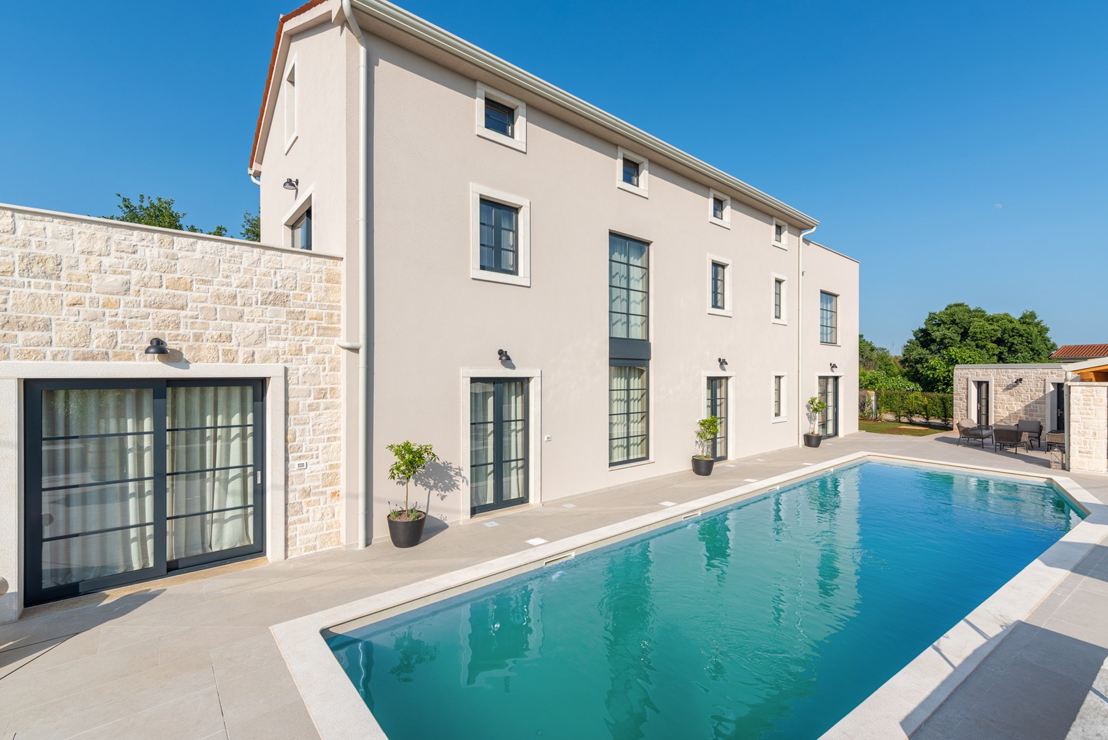 Villa Madora with private pool and BBQ – slika 1