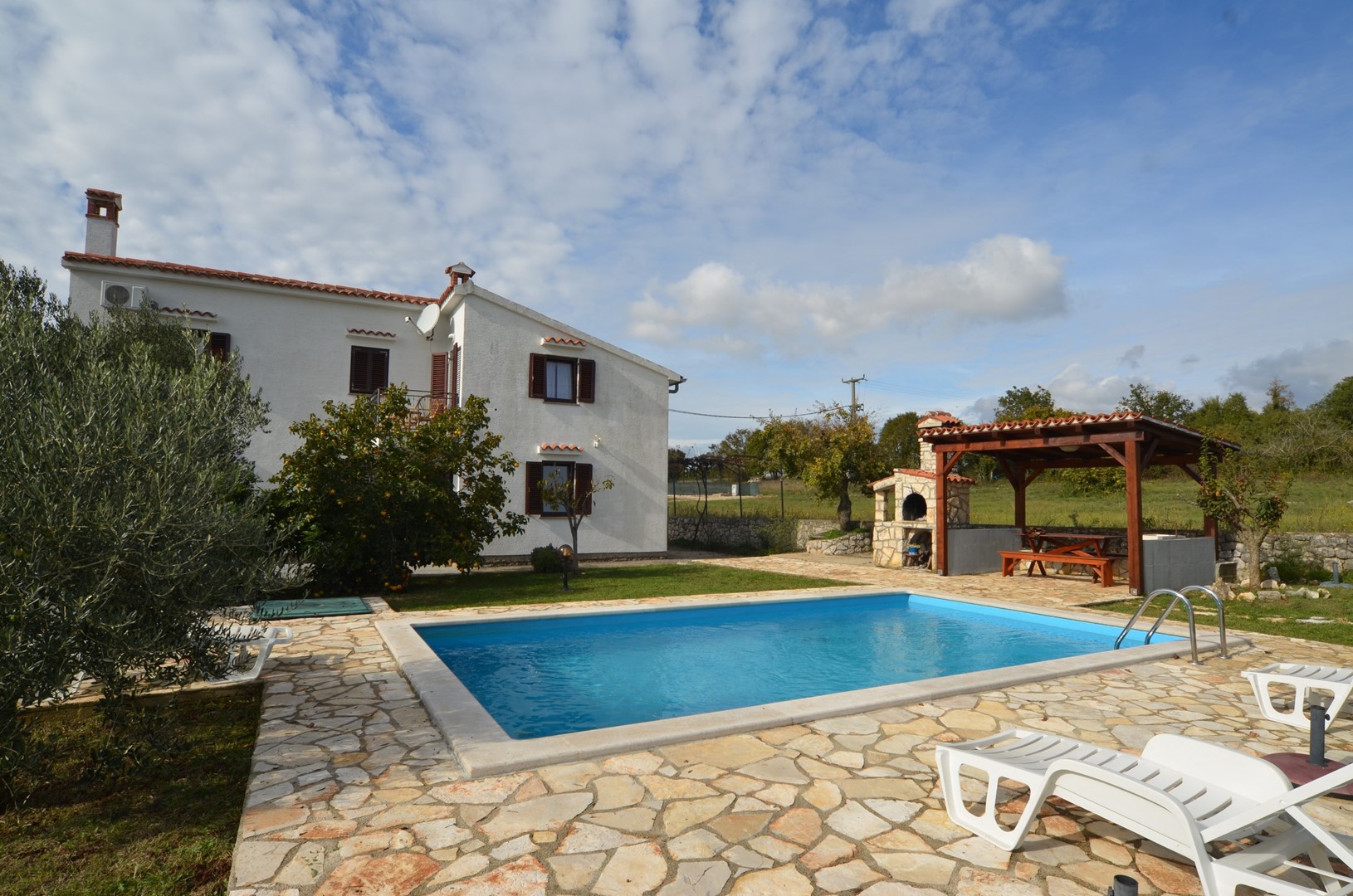 Holiday Home with pool Guerino  in Istrien