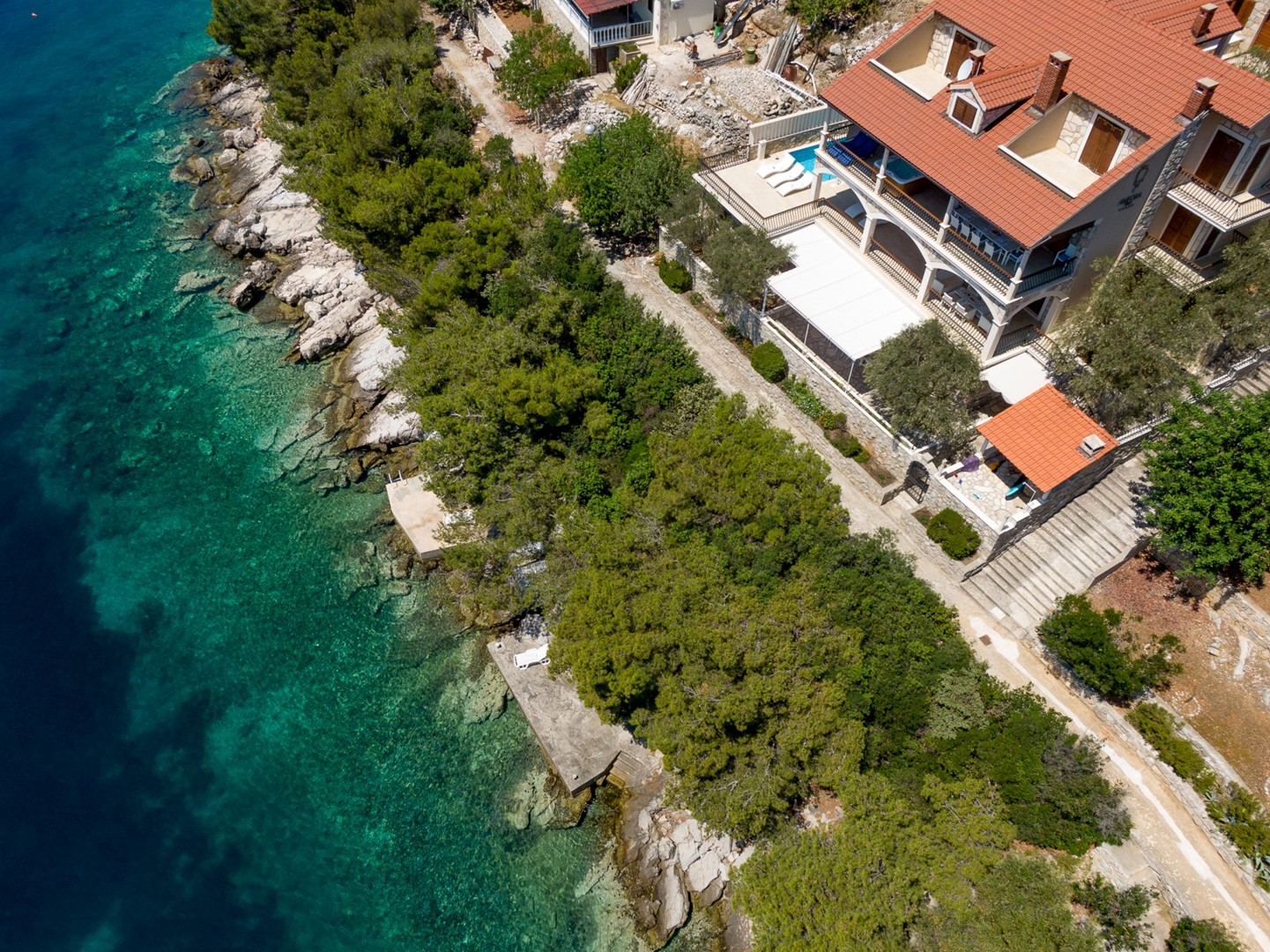 Alternativer Eigenschaftsname

Luxusvilla am Stran  in Kroatien