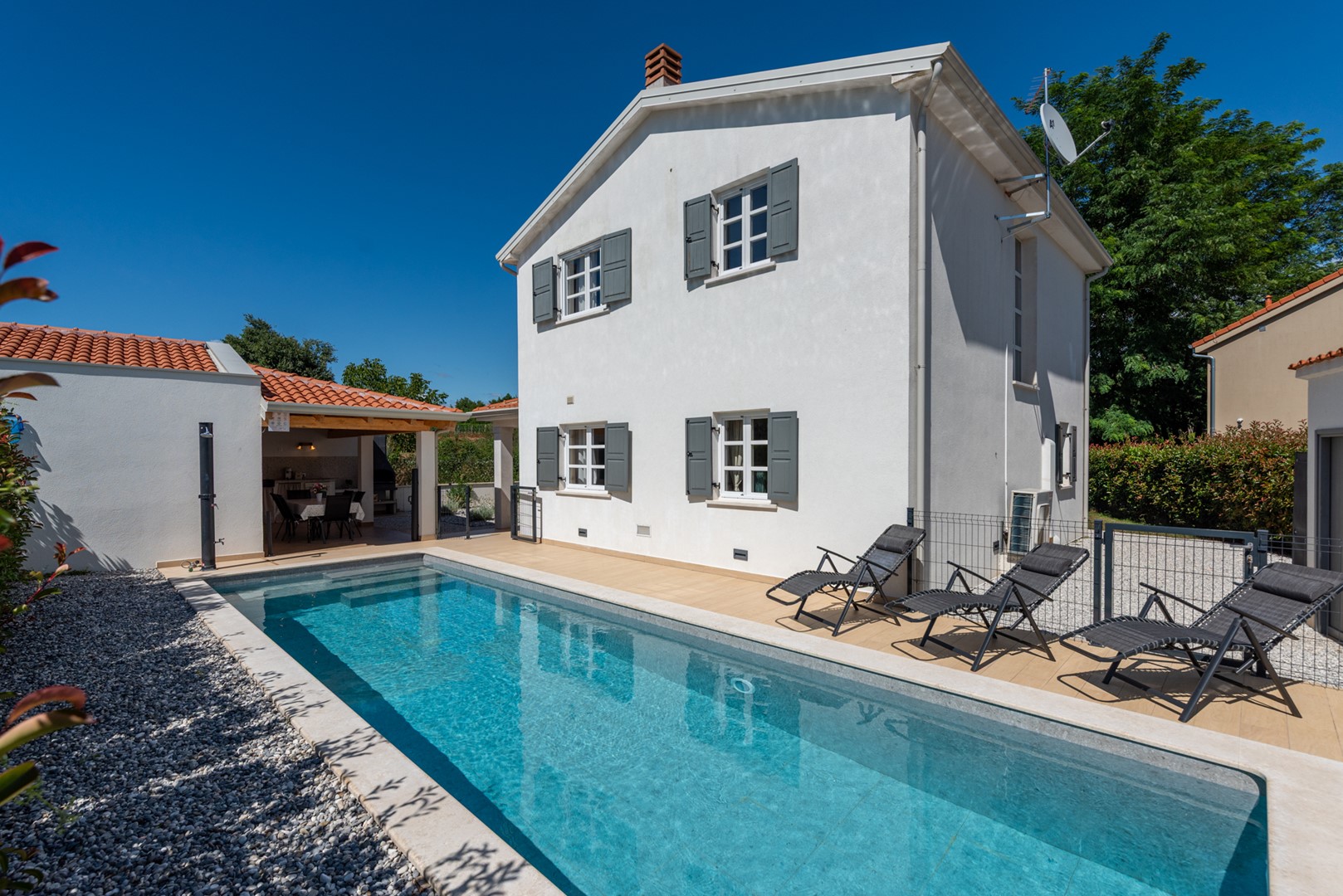 Villa Oskoli with private pool and BBQ – slika 1